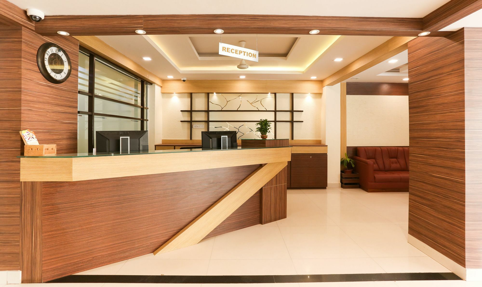 Itsy Hotels Worldtree Bellandur Bangalore Exterior foto